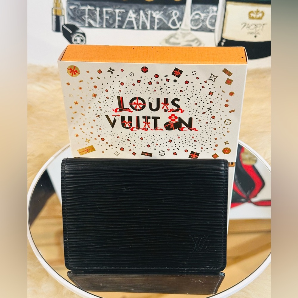 🔥 LOUIS VUITON EPI Card Holder w/ Box